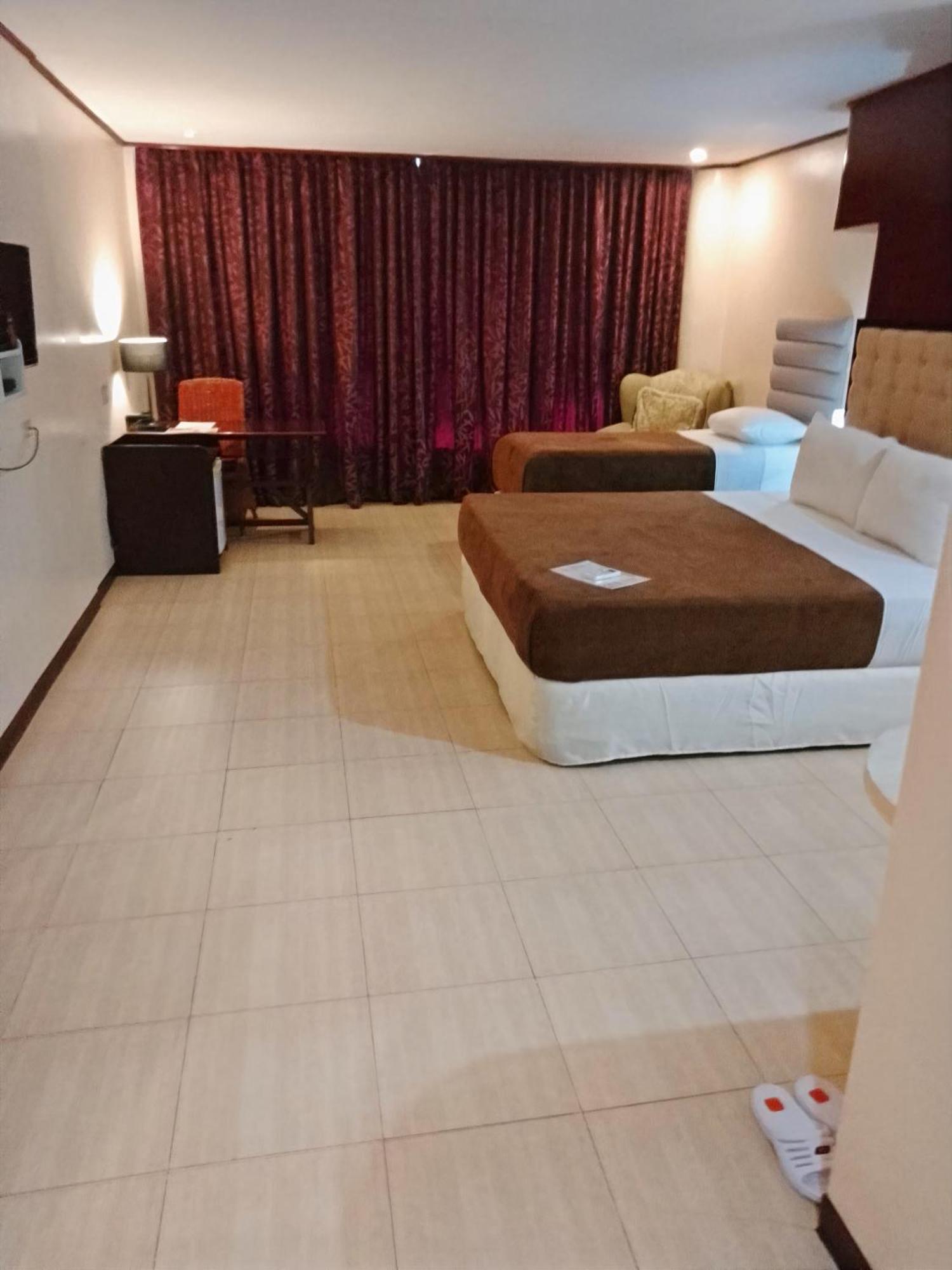 מקטאן Cebu Dulcinea Hotel And Suites-Mactan Airport Hotel מראה חיצוני תמונה